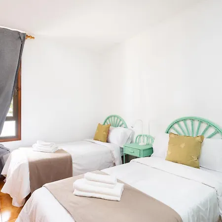 Home2book Cozy With Pool & Terrace 公寓